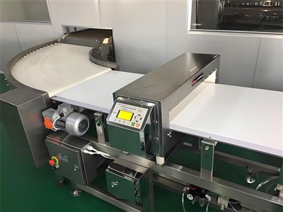 Jakie są środki ostrożności podczas instalacji i stosowania maszyn do wykrywa...